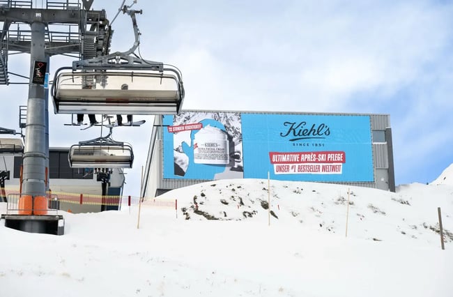 traditional marketing vs digital marketing – kiehls billboard